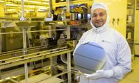 asif-khan-cleanroom-wafer-thumb.jpg